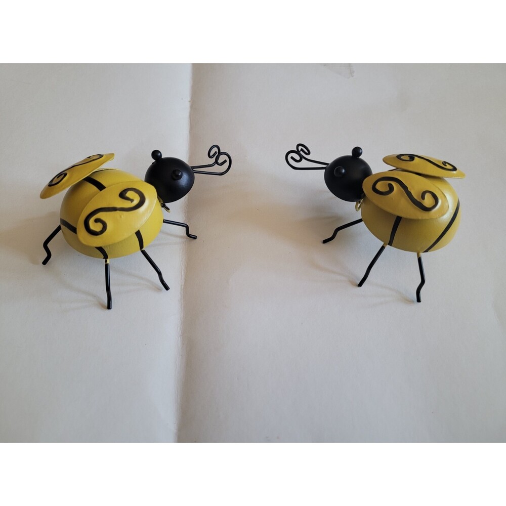 Set of Two Metal Bumble Bee Garden Decorative Accents Lawn Ornaments Yard Decor